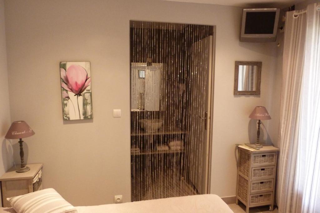 Lou Garbin Hotel Saint-Laurent-d'Aigouze Luaran gambar